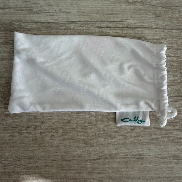 Oakley Urgency OO9158-14 Tortoise/Brown Frame Polarized W/ Case Women Sunglasses - Picture 14 of 16